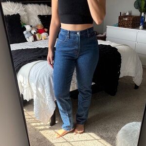 Abercrombie & Fitch Curve Love 90s Straight Ultra High Rise Jeans